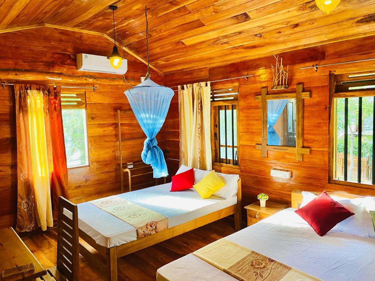 Thought Blooming Hotel Udawalawe Bagian luar foto