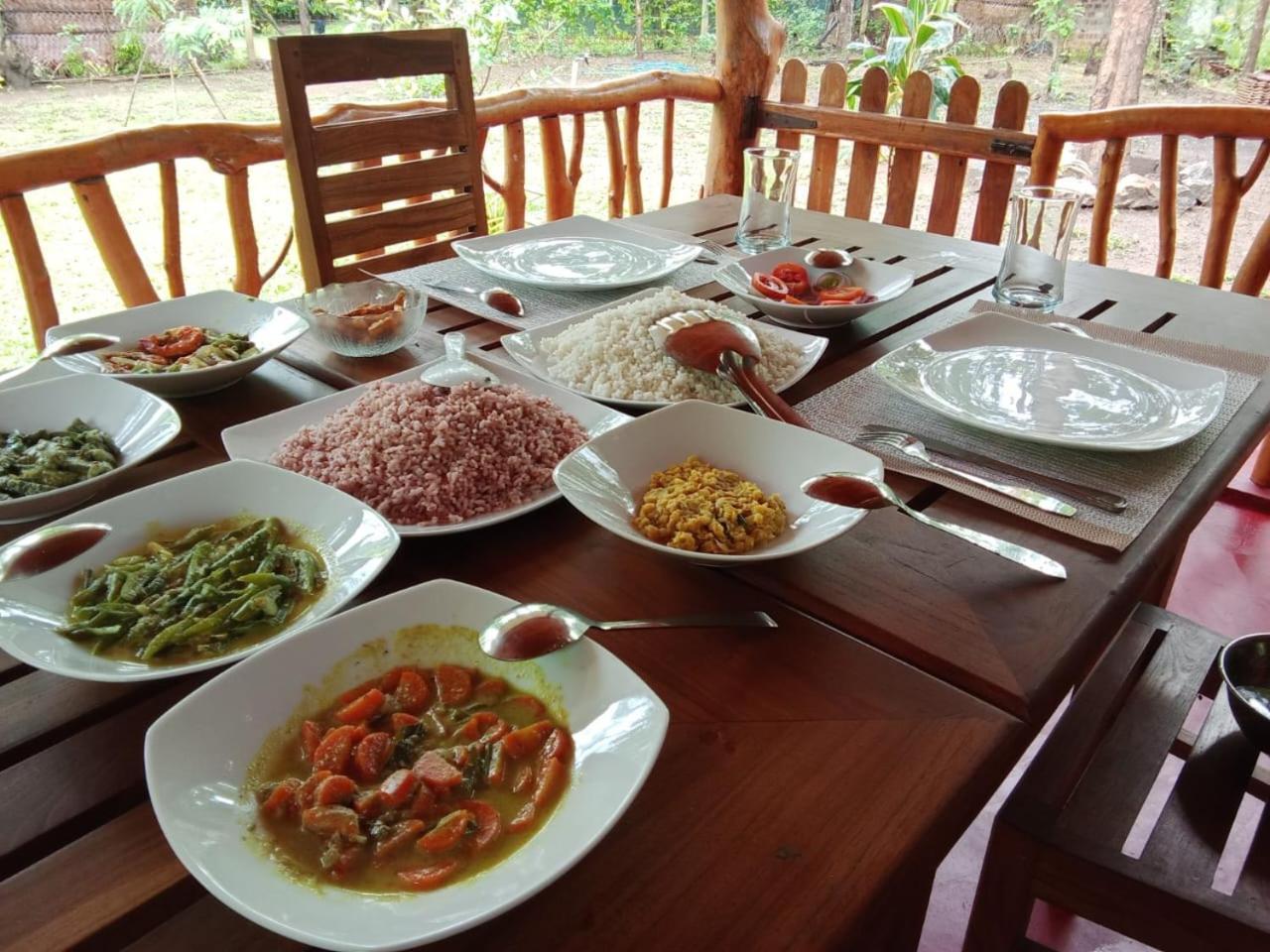 Thought Blooming Hotel Udawalawe Bagian luar foto