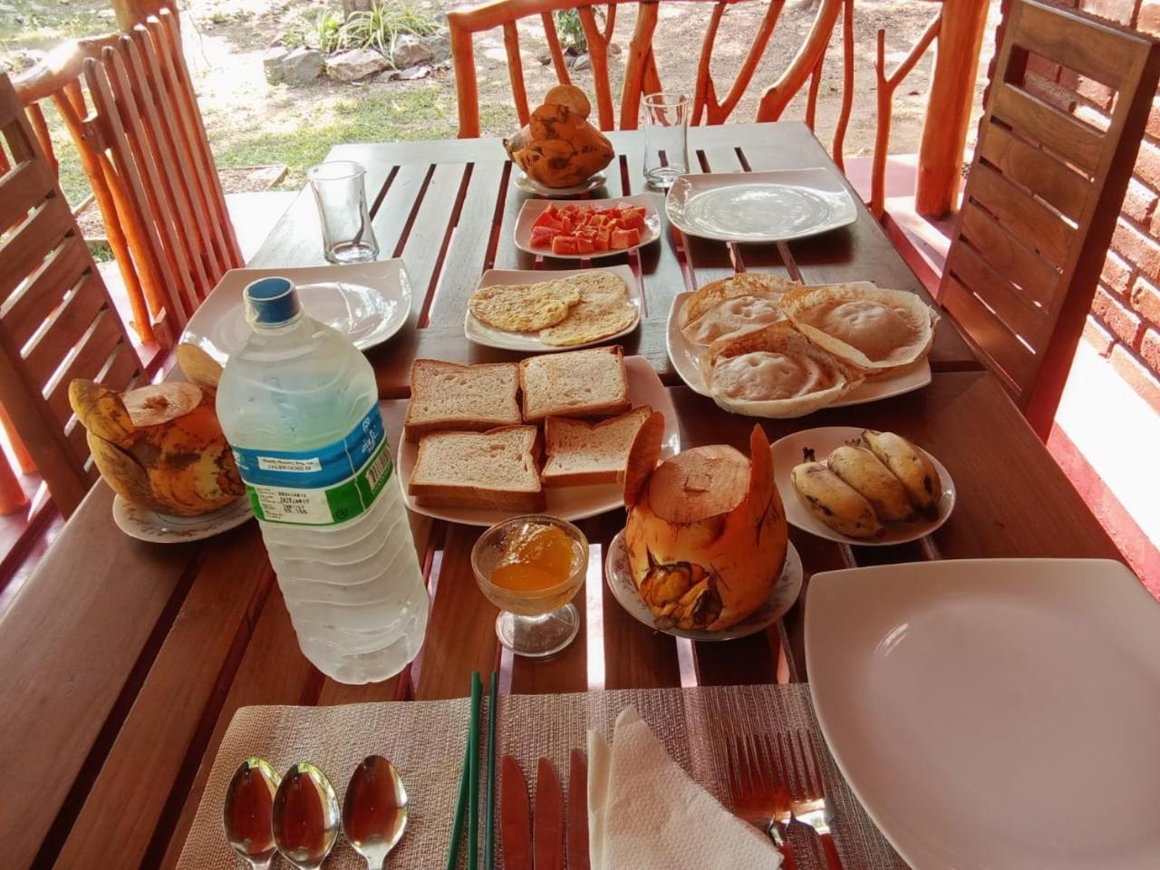Thought Blooming Hotel Udawalawe Bagian luar foto