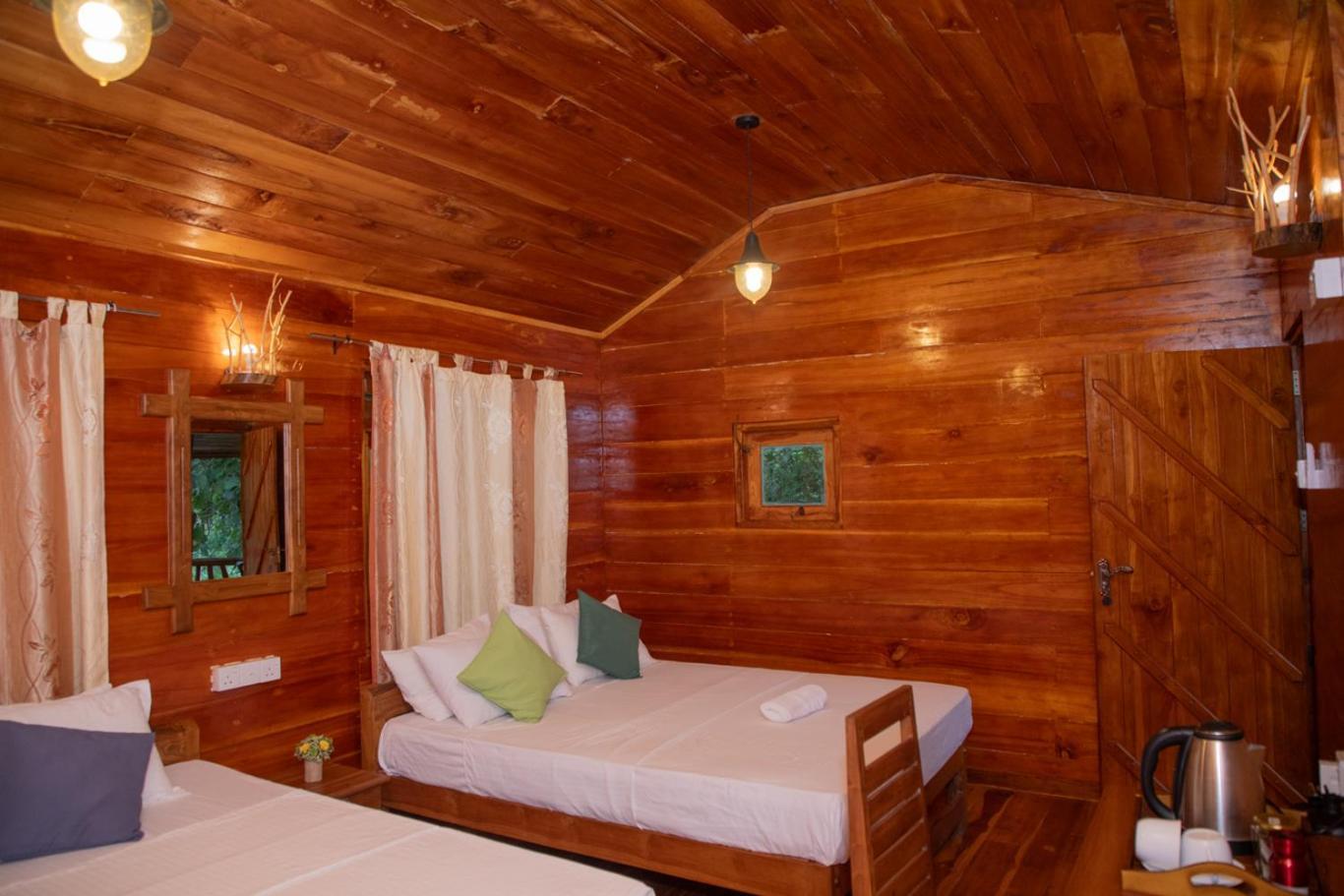 Thought Blooming Hotel Udawalawe Bagian luar foto